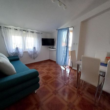 Apartmani Ivana Senj Senj  Zimmer foto