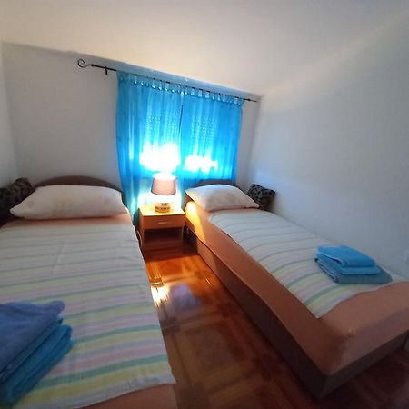 Apartmani Ivana Senj Senj  Zimmer foto