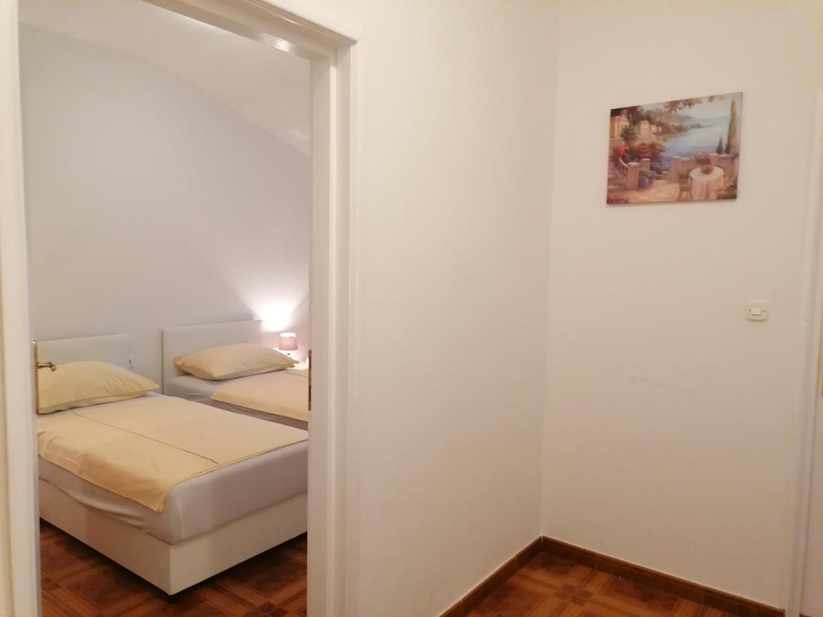 Apartmani Ivana Senj Senj  Exterior foto